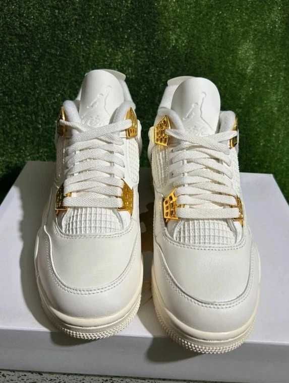 Jordan4RetroMetallicGold r.46