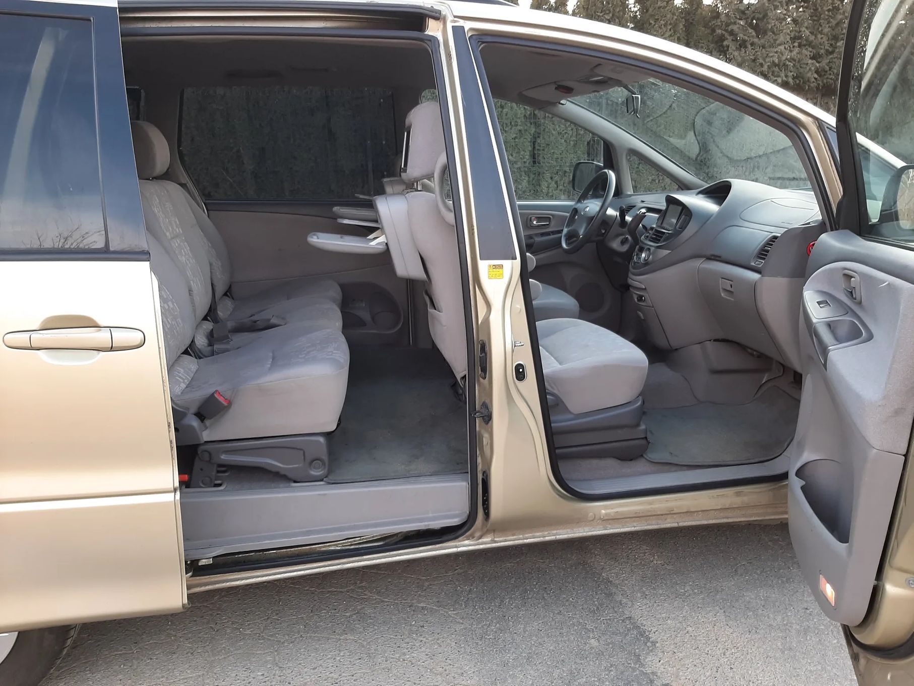 Toyota Previa 2,4i Automat 7-osobowy Navi DVD Oryg.km
