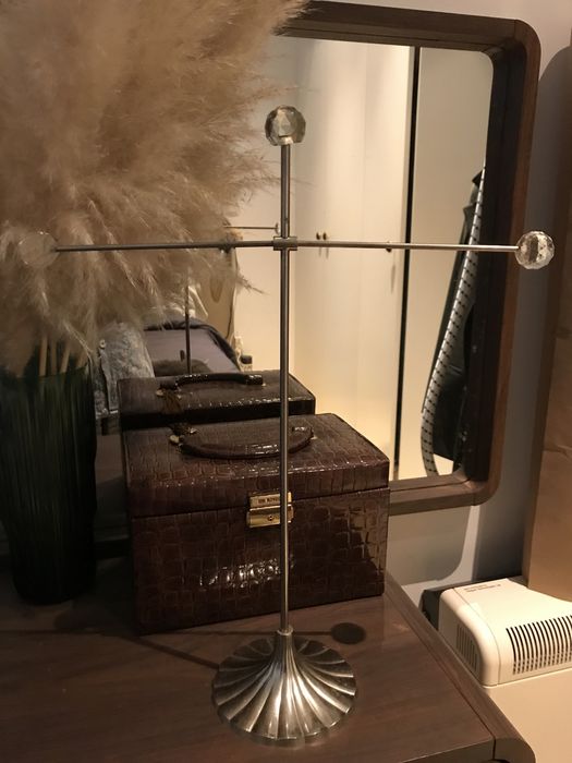 Expositores variados desde...