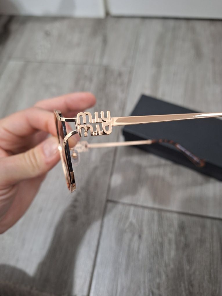 Miu miu okulary przeciwsłoneczne