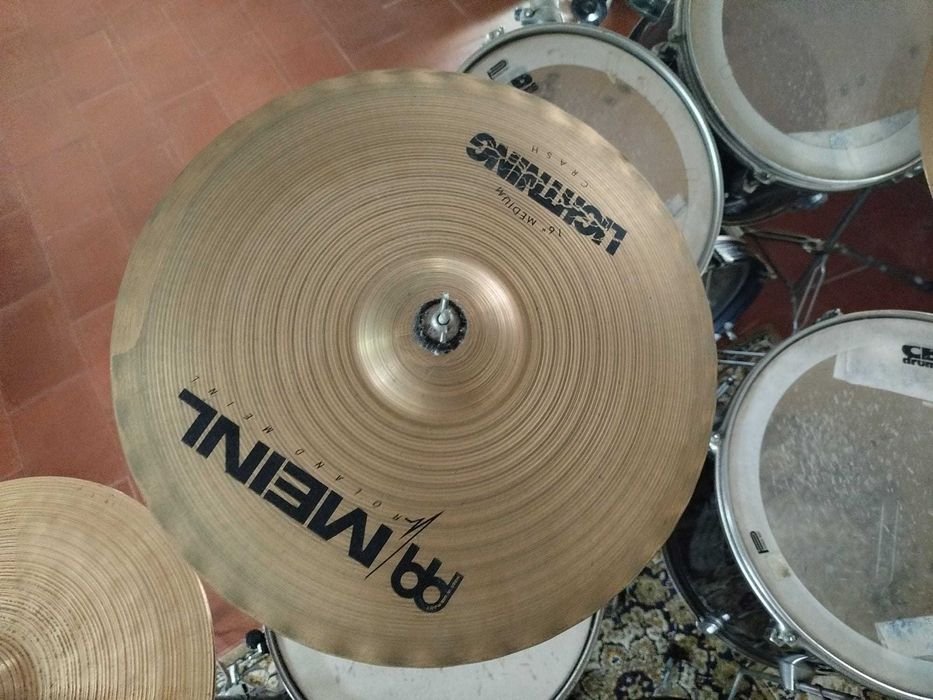 Bateria acústica
