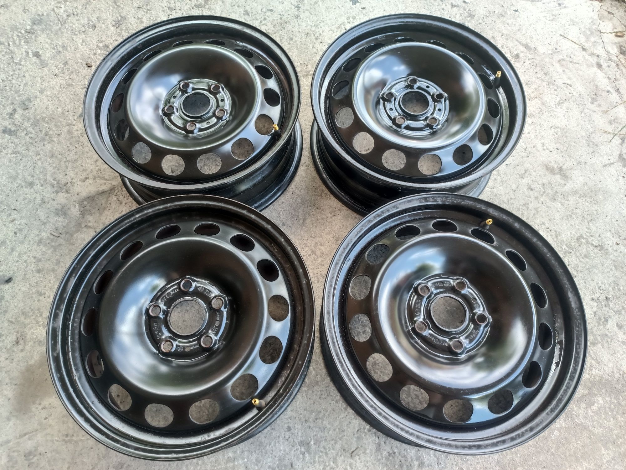 Металеві диски 5 112 R16 AUDI VW