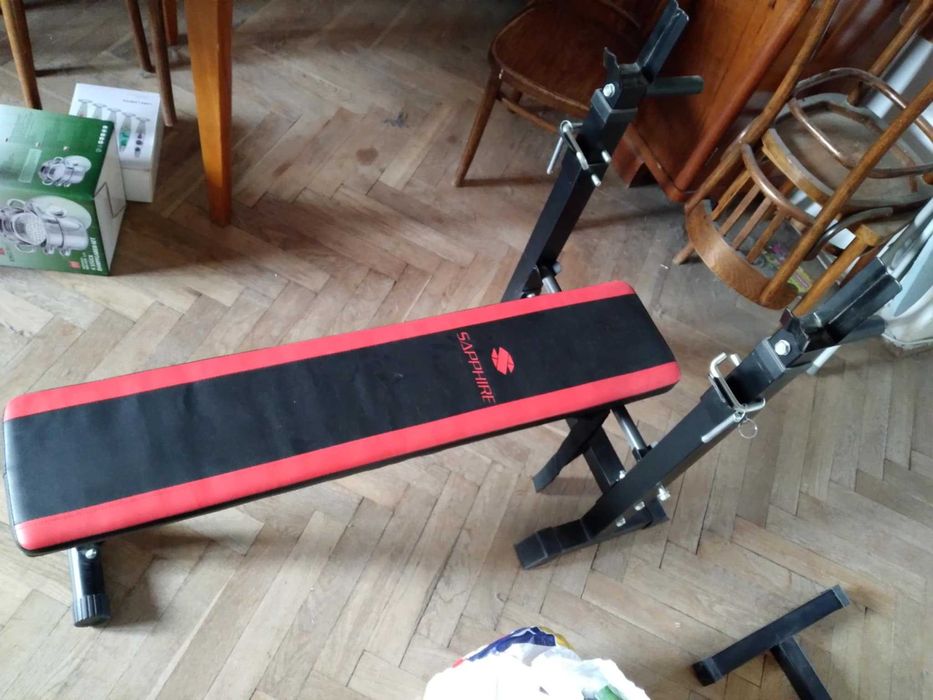 Składana ławka treningowa ławeczka do ćwiczeń SAPPHIRE (czarna)