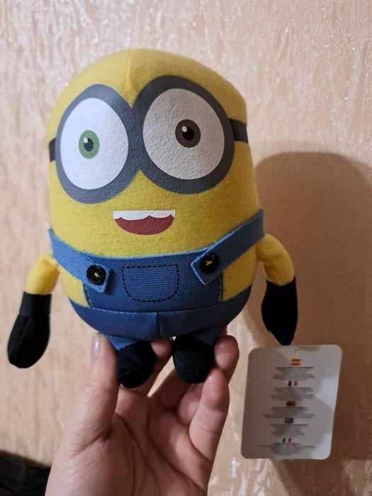 Міньйон новий з біркою.