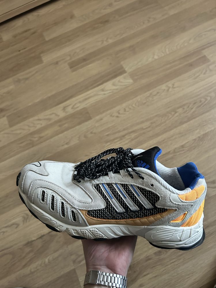 Adidas torsion trdc 42р