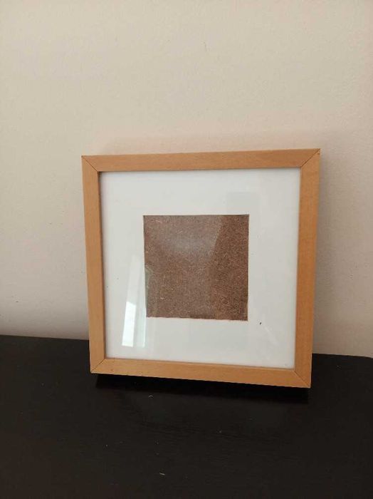 ramki drewniane przeszklone do zdjęć IKEA 7 szt