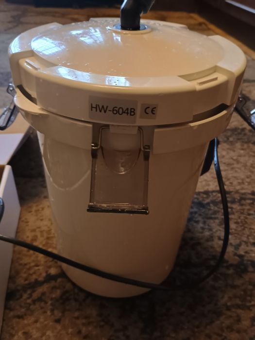 Внешний фильтр для аквариума SunSun HW-604В до 150 л
