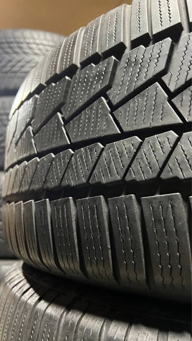 Комплект зимової гуми 245/50/19 Continental
