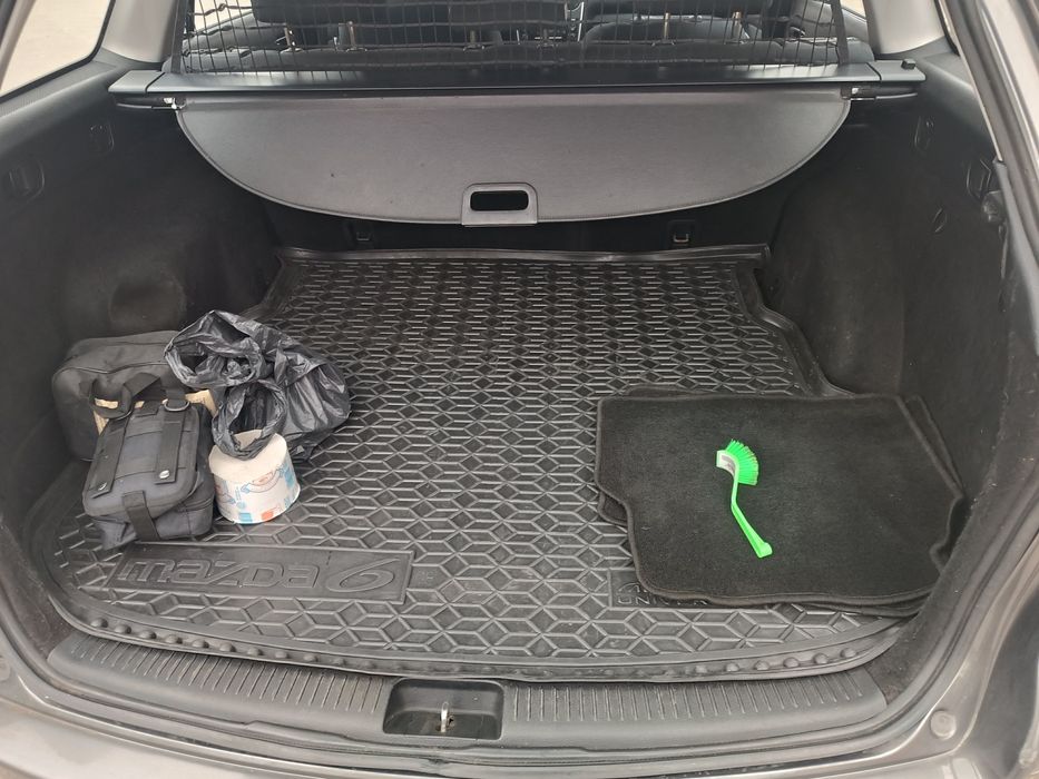 Продам Мазда 6  2л универсал дизель. Авто в хорошем состоянии