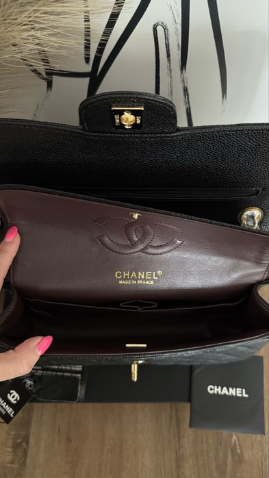 Chanel - nowa, czarna, klasyczna torebka na ramię z metką i pudełkiem