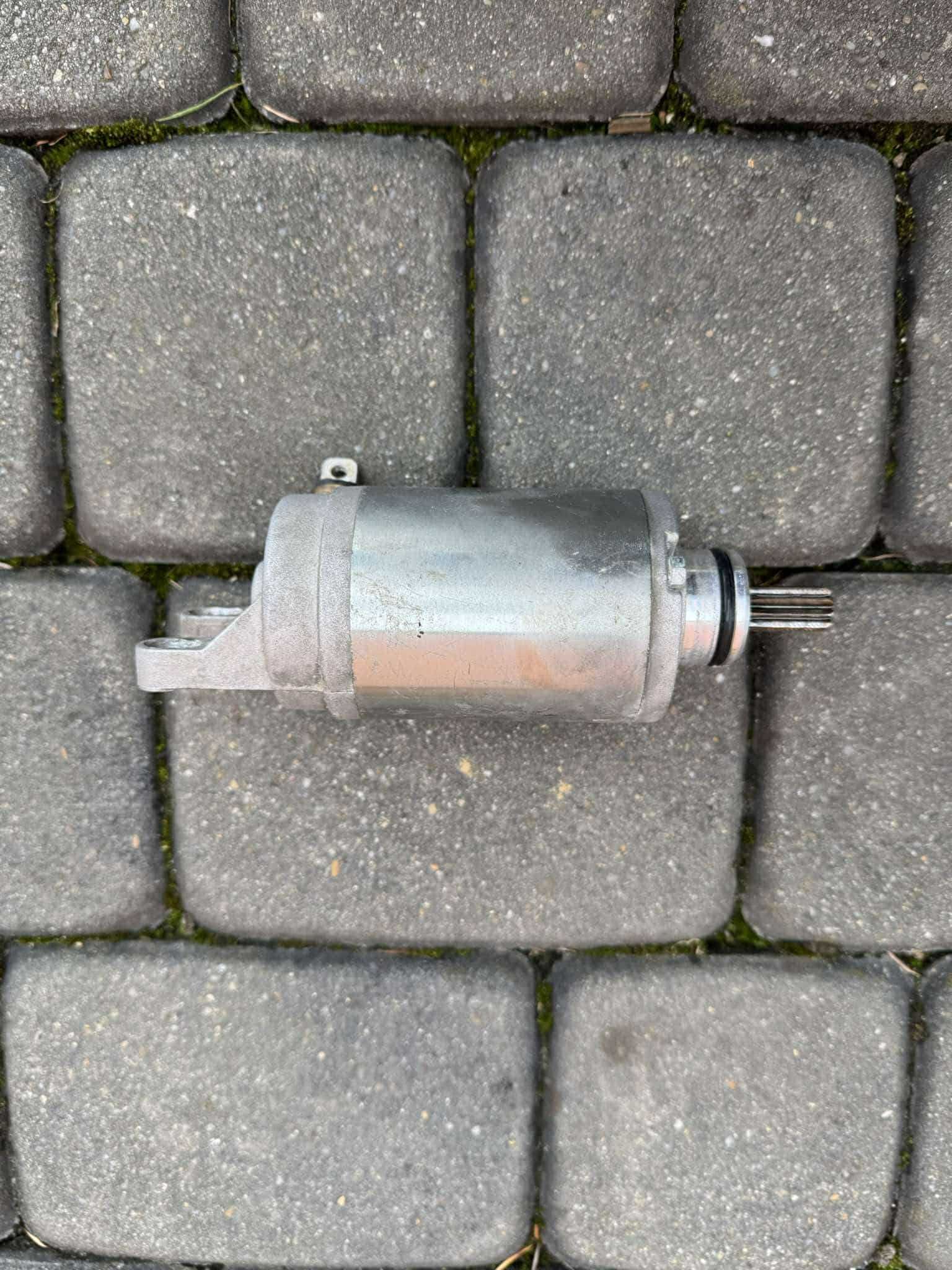 rozrusznik rozruch starter Suzuki LTZ 400 r 03-08 kfx 400 r 03-06 drz