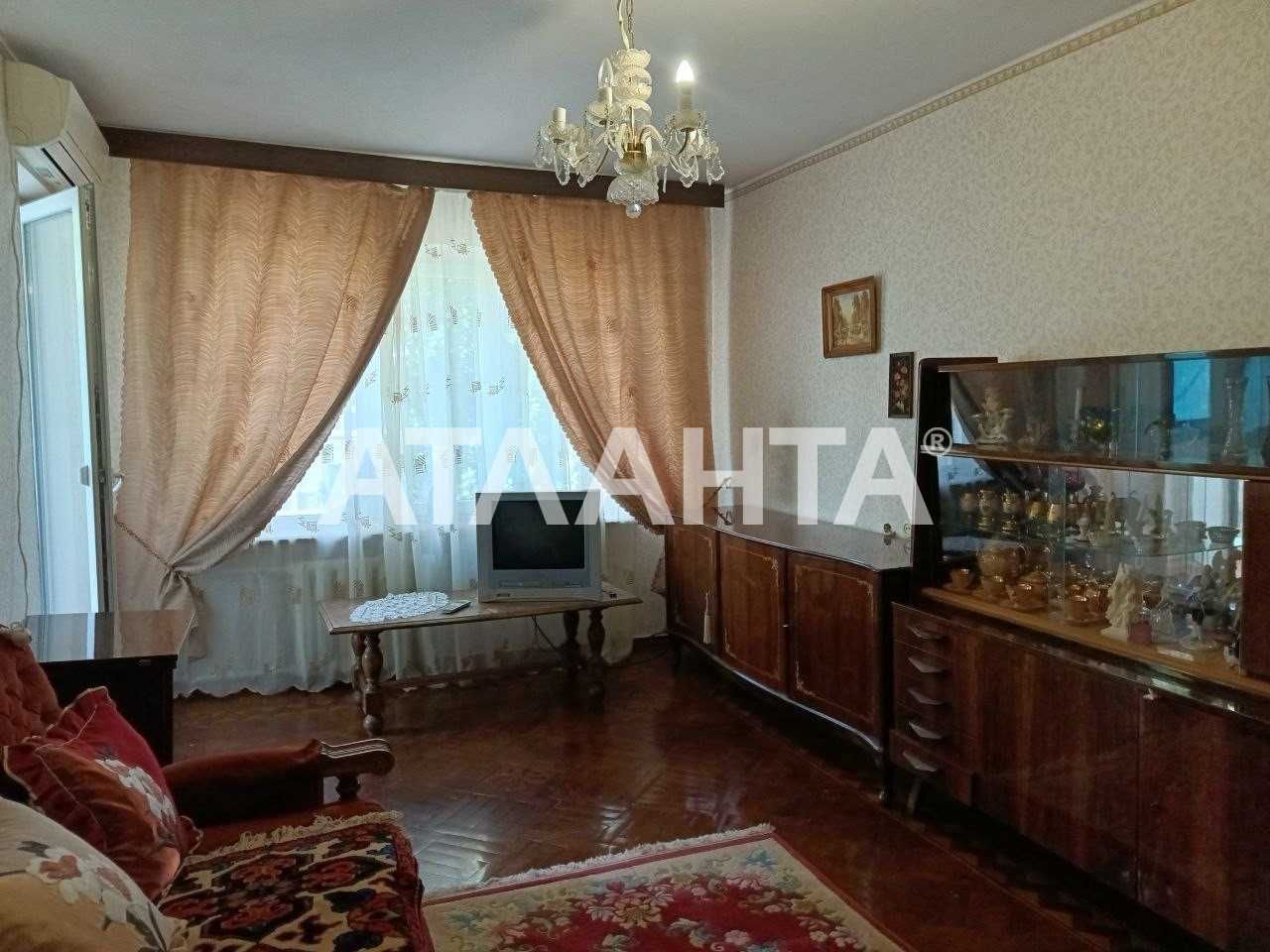 Продам 3-комнатную квартиру Средний этаж Центр Таирова Глушко