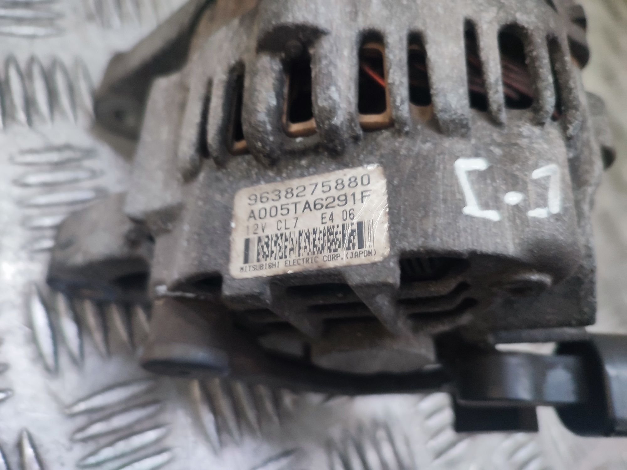 Peugeot 206 1.4 8v alternator