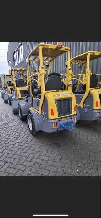 Máquina Eurotrac W11 articulada nova