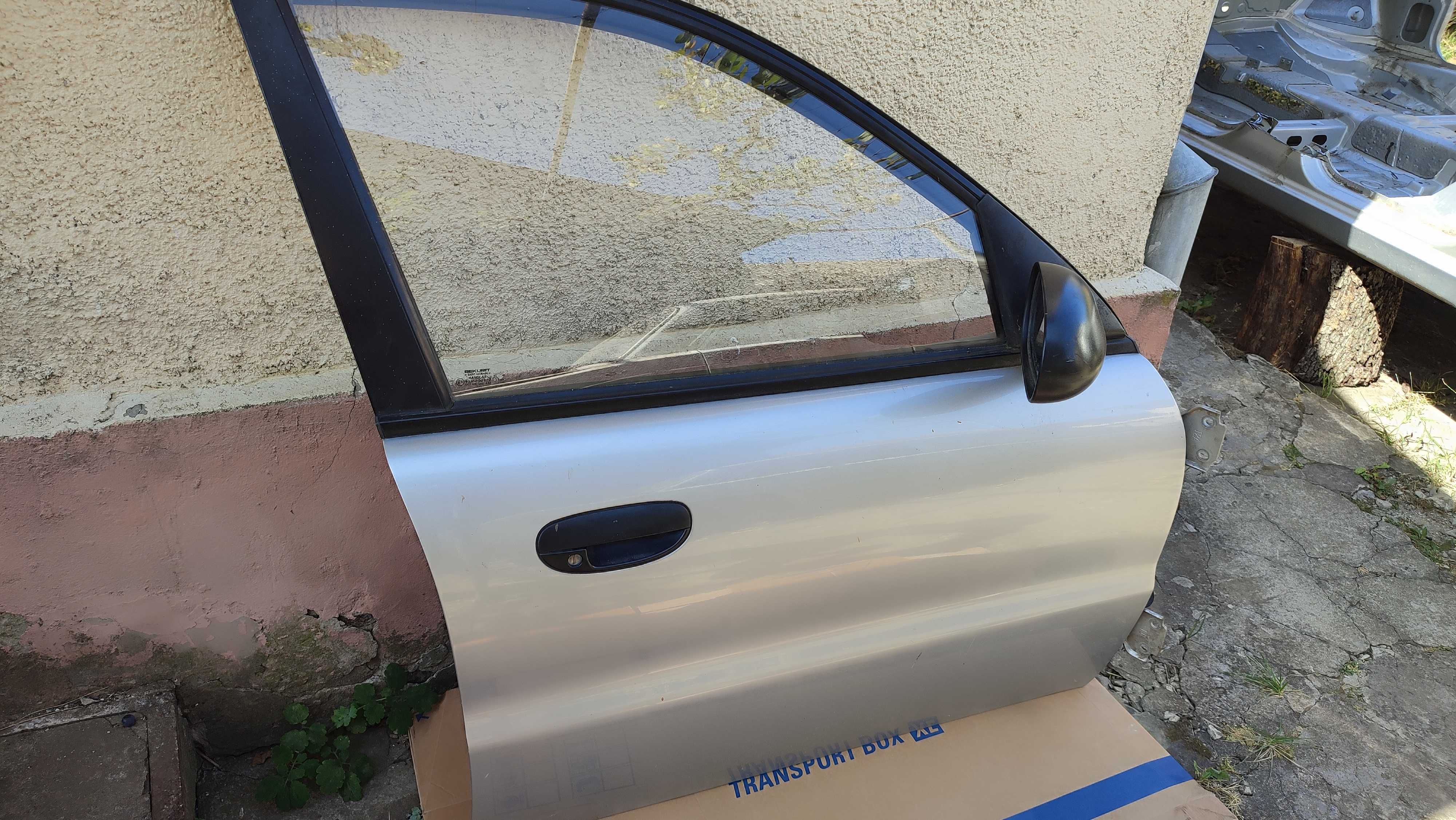 Дверь передня права Daewoo Lanos 2007р
