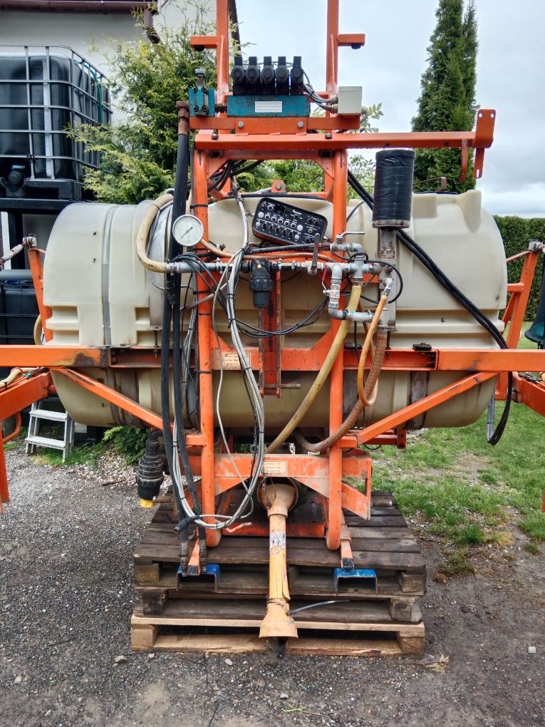 Opryskiwacz DOUVEN 15m