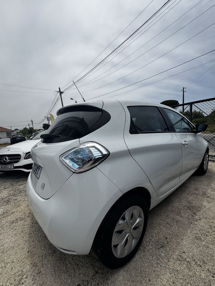 Renault Zoe – 2015 [eletrico)