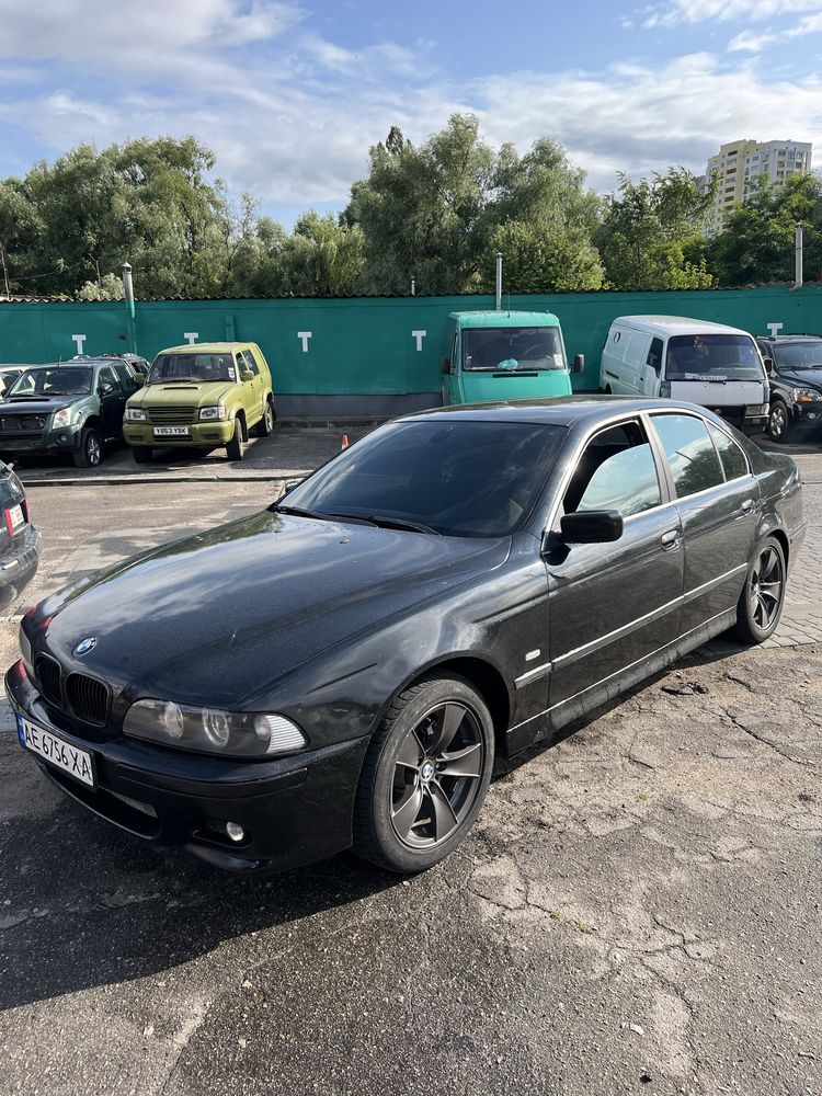 BMW e39 5 серия 525tds автомат!