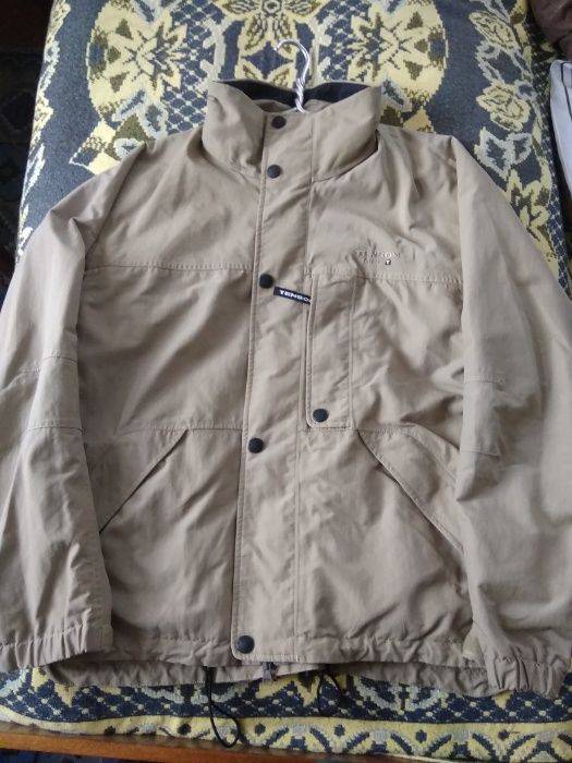 Куртка чоловіча .