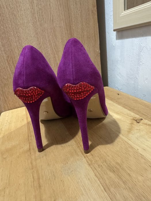 Жіночі туфлі на каблучку