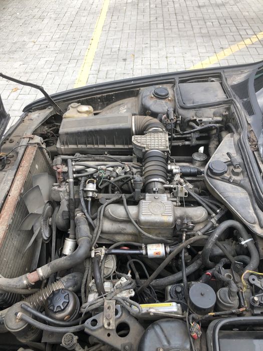 Продам Бмв е32 1988 рік 3,5 бензин