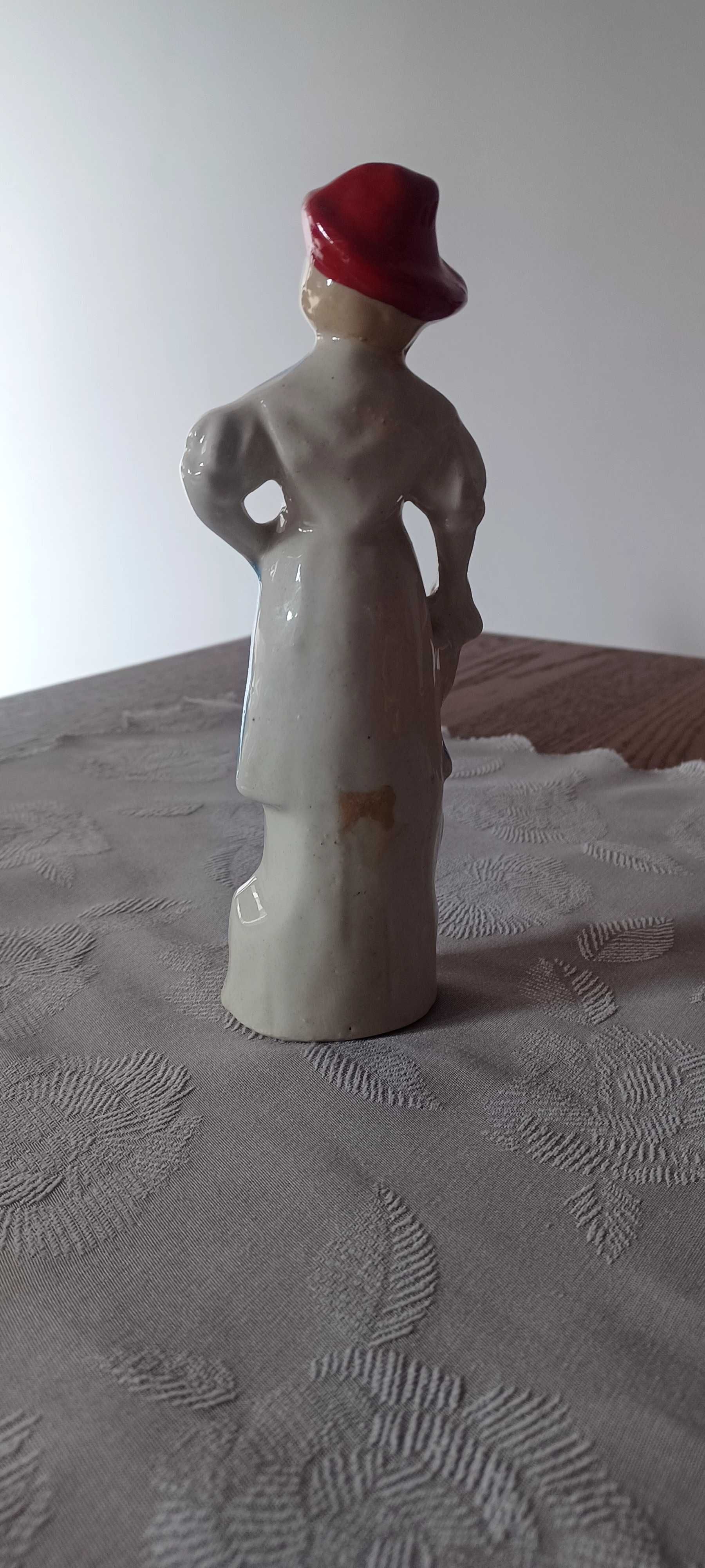 Figurka porcelanowa