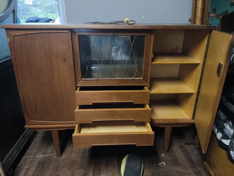 Witryna  podświetlana vintage