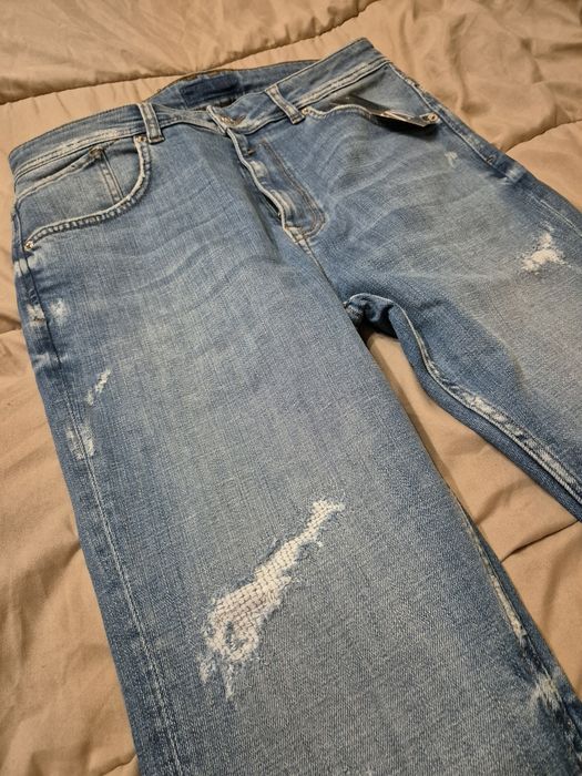 Джинси ZARA жіночі. Р-р 48. Нові.