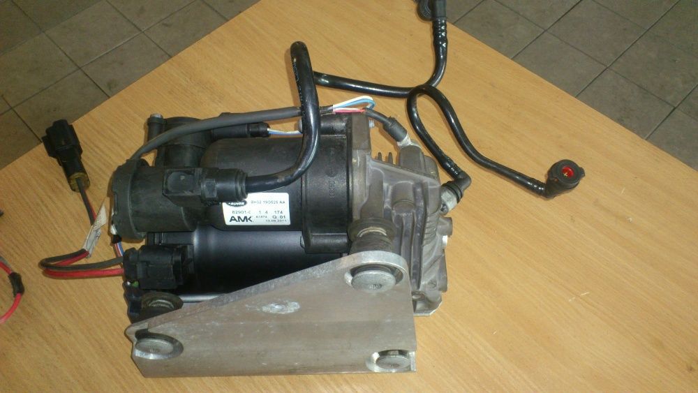 kompresor pompa sprezarka land rover range rover vogue L322 L405 p38