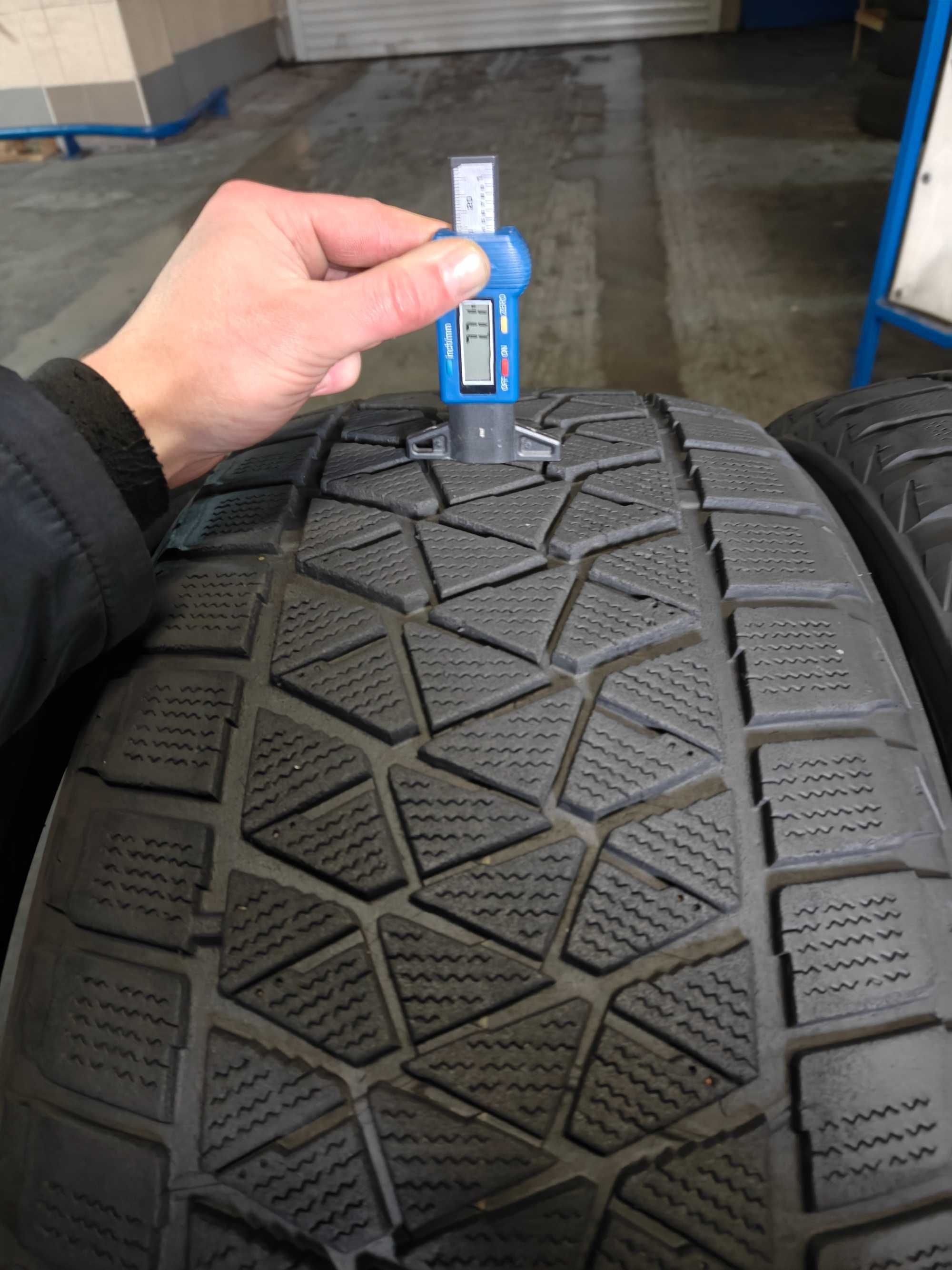 1-2-3-4шт r20 285/50 Bridgestone Blizzak DM-V2 зимові шини