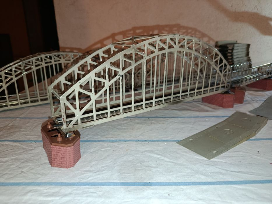 Kolejka H0 mosty przęsła do makiety