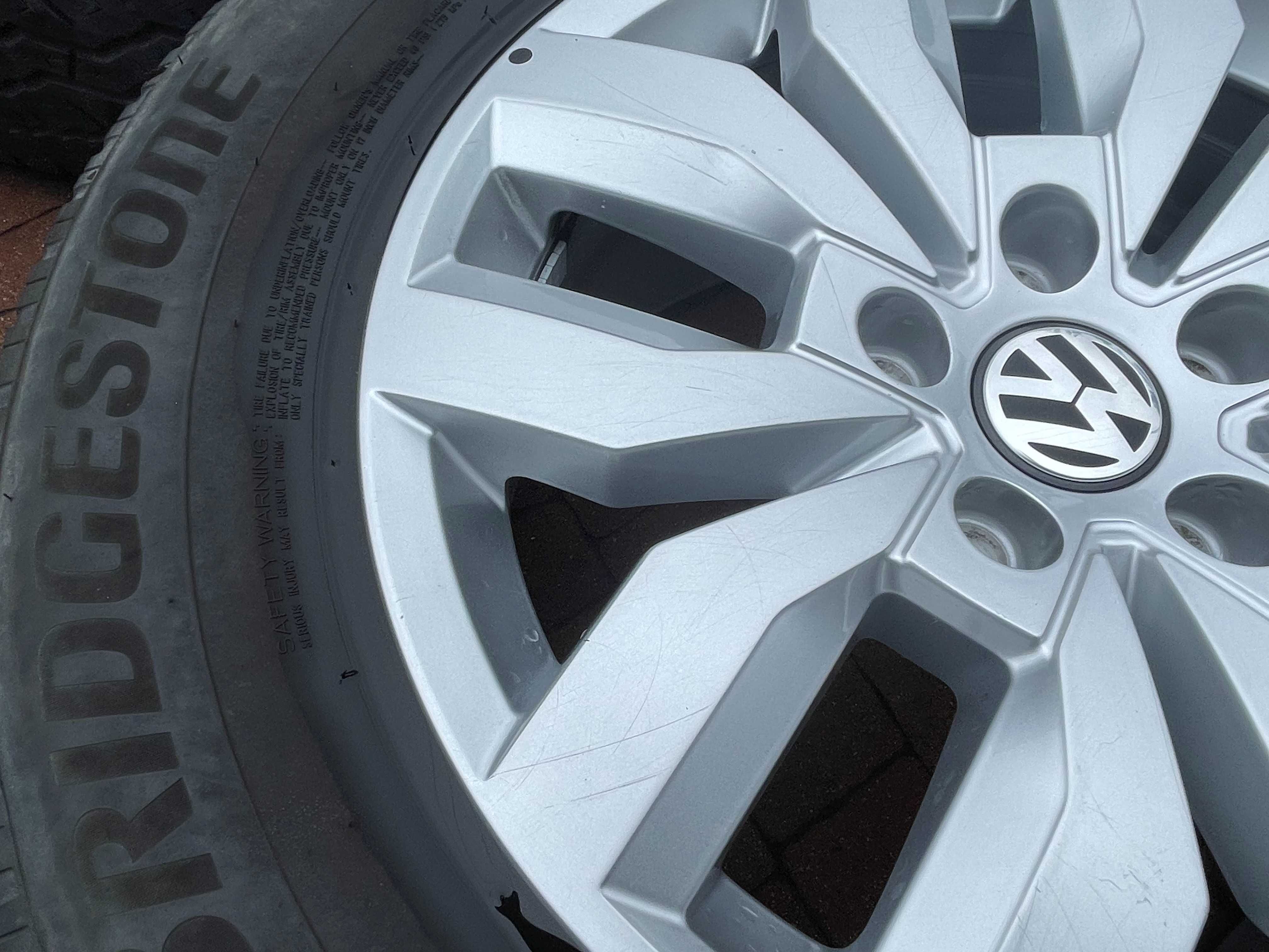 3599. Alufelgi 17" Vw Amarok T5 T6 oryginalne 8J ET49 cena za 4szt