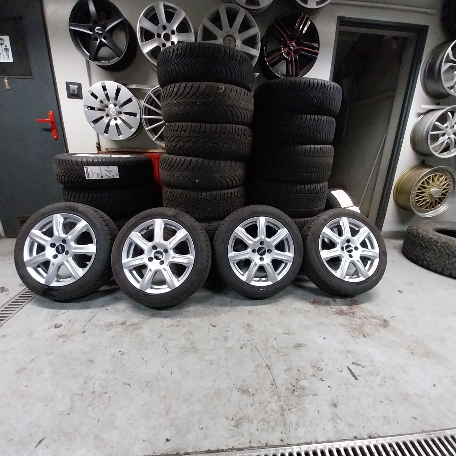 Felgi Aluminiowe OXXO 16" 4x100 + Opony Letnie KUMHO 185/55R16