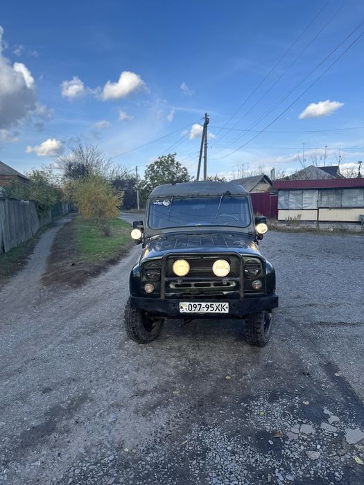 Продам авто уаз 469