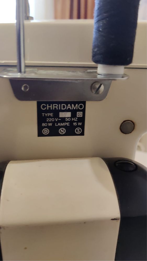 Швейная машинка Toyota Chridamo