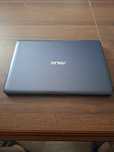 Laptop asus vivobook.