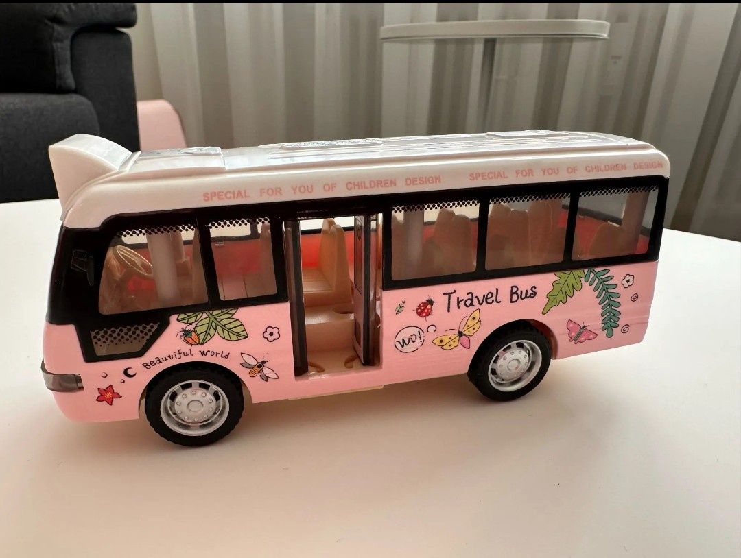 Nowy autobus miejski z dźwiękami