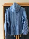 Niebieski moherowy sweter rozmiar M Włochy