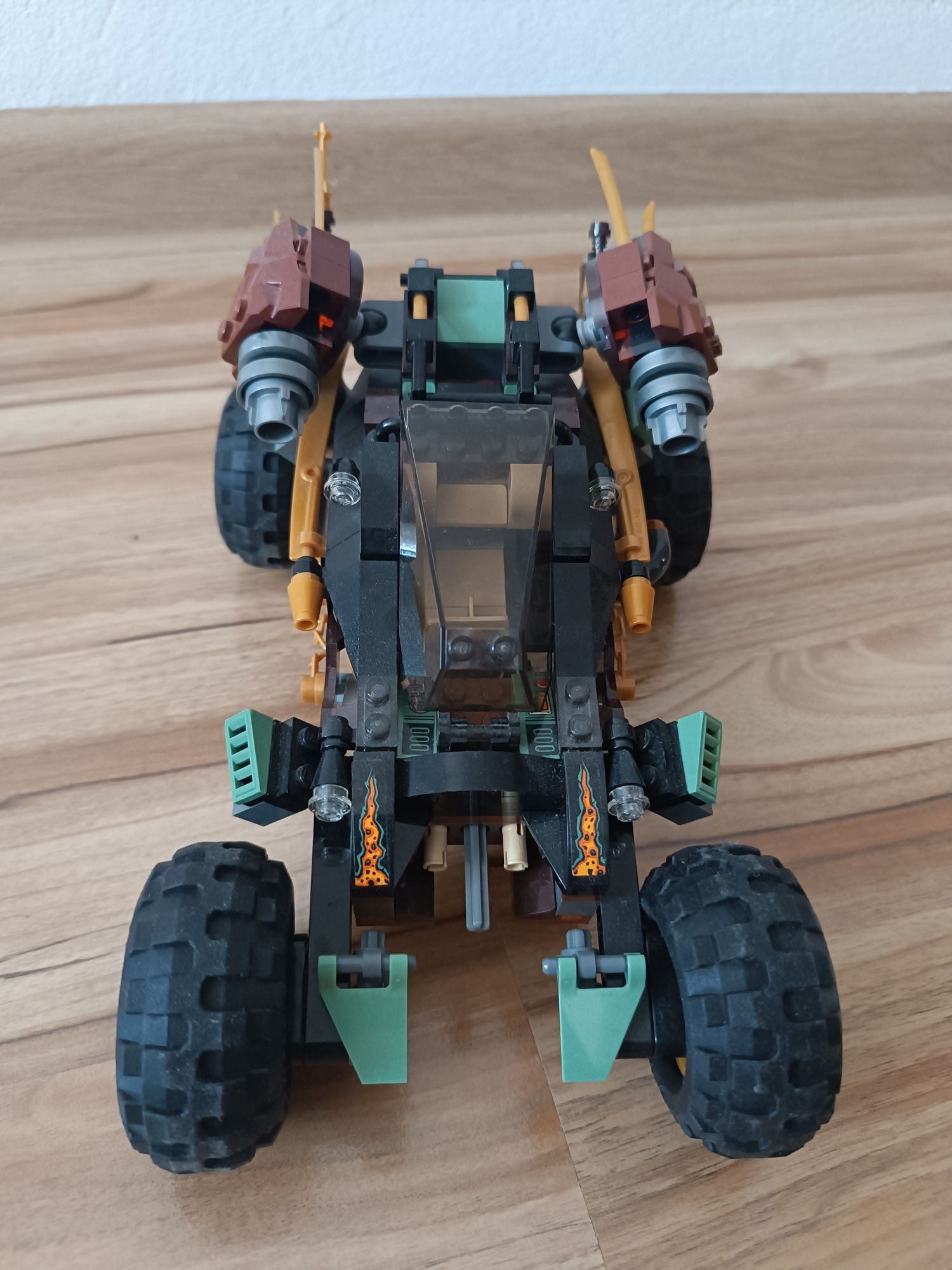 Lego Ninjago 70589 - pogromca skał