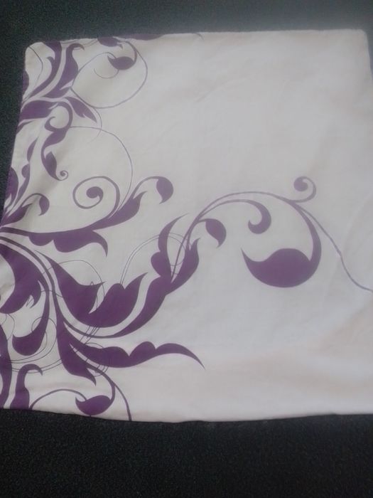 Постільна білизна .