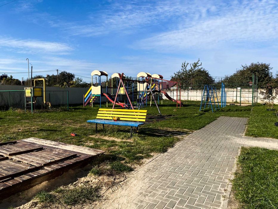 Продається стильна трикімнатна квартира