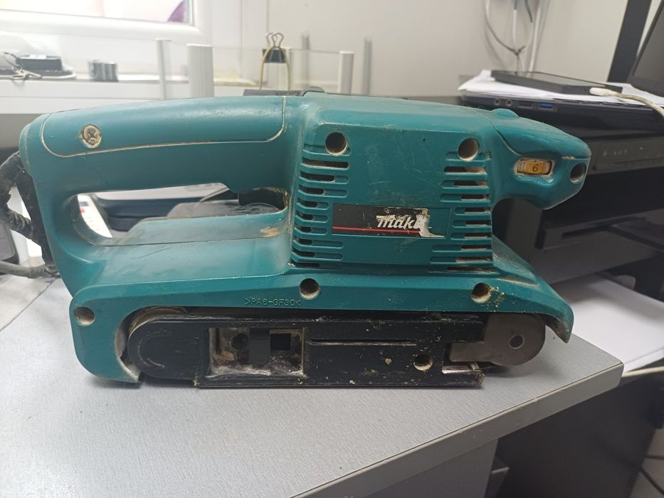 Шлифмашина Makita 9911