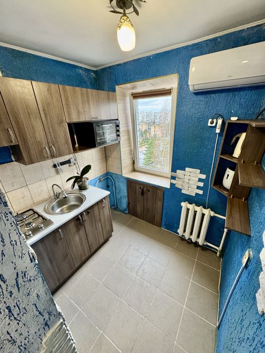 Продаж або обмін квартири Добровольського 28