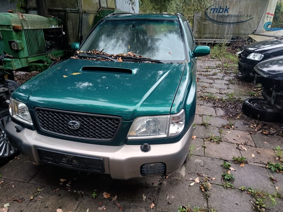 Subaru Forester roleta bagaznika