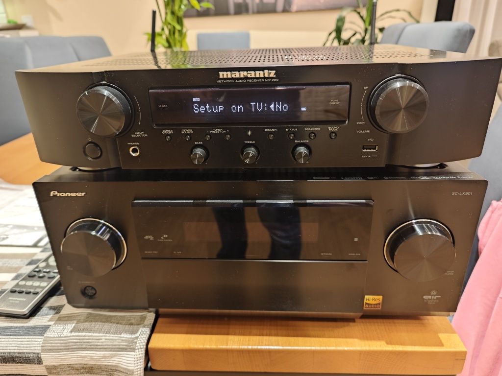 Amplituner stereo Marantz NR1200
