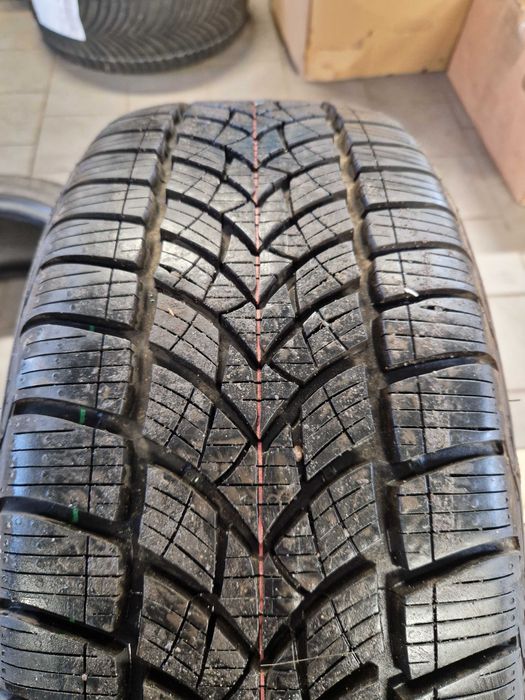 Dębica Frigo HP2 205/45 R17 88V XL 7mm 2 szt + GT Radial Champiro 2szt