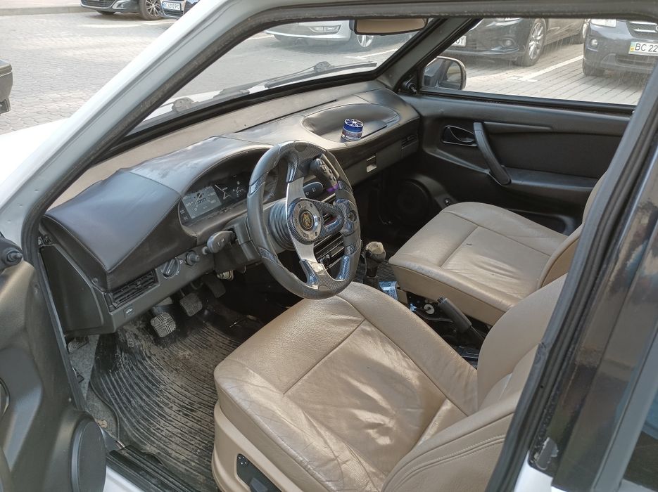 Продам ВАЗ 2109 .