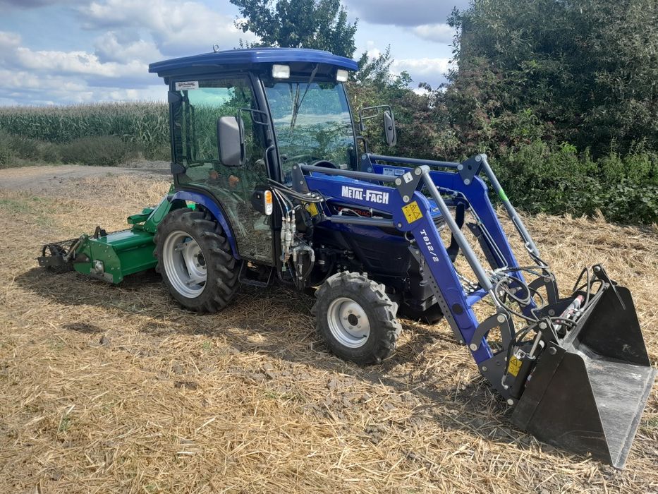 Ciągnik Farmtrac 30
