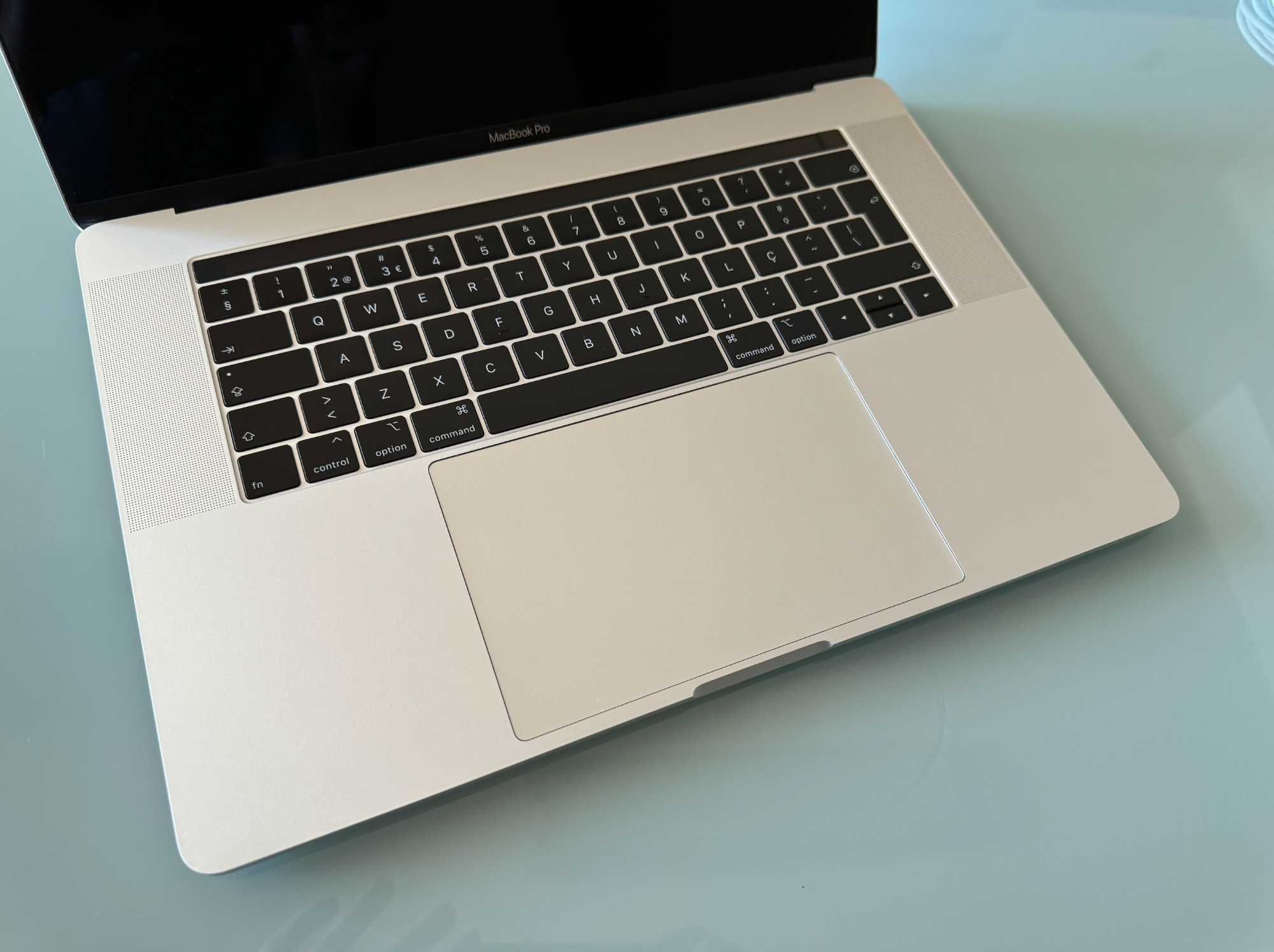 MacBook Pro 15'' 16GB