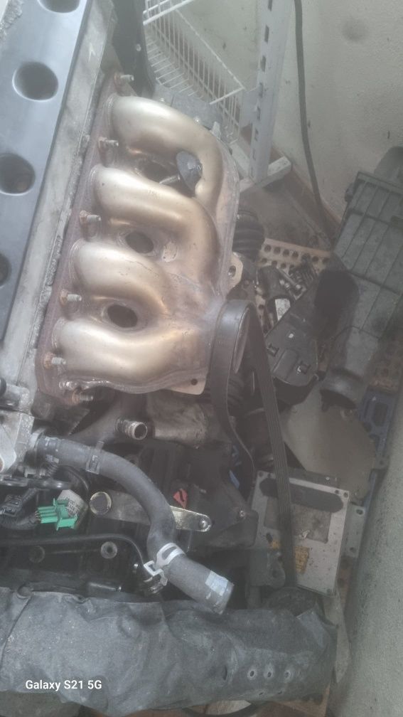 Motor peugeot 206